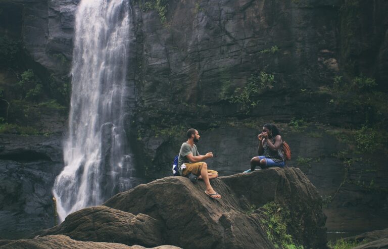 couple-2447450_1280 (1)