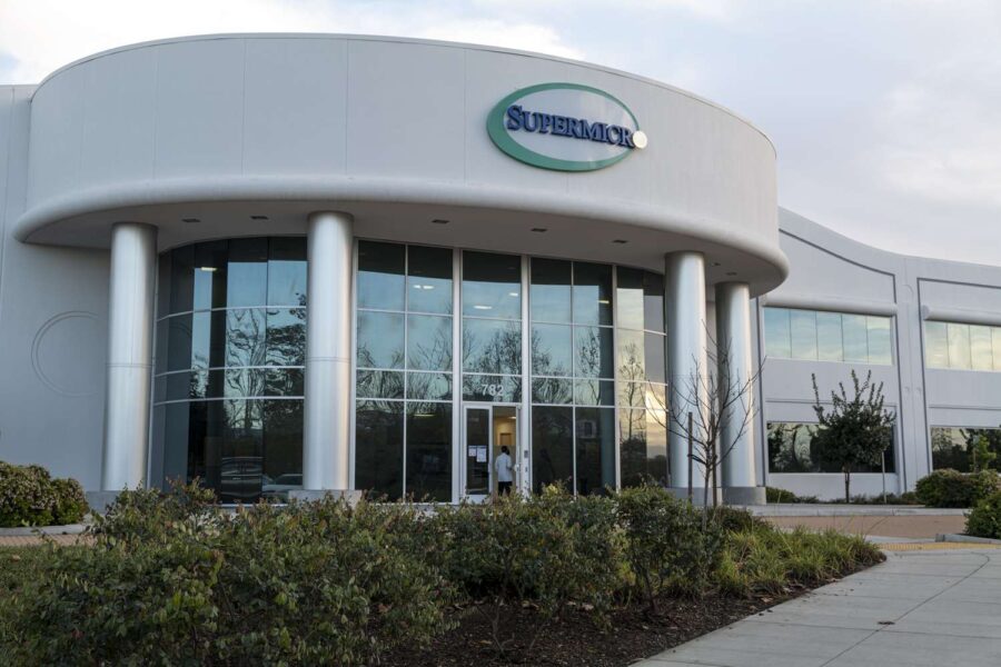 Super Micro stock outlook reflected in company logo and market performance