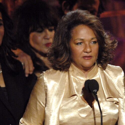 Nedra Talley Ross death Ronettes stage performance