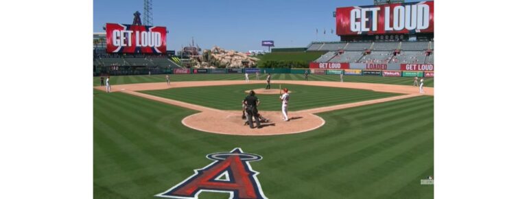 MLB Highlights: Swanson’s 11 RBIs, Betts’ 300th HR & More