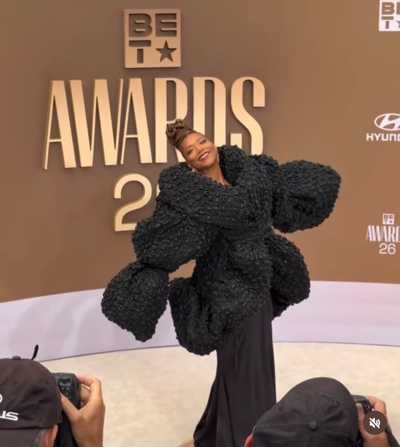 Queen Latifah delivered polished sophistication