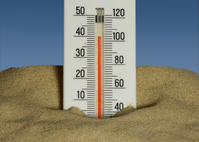 Las Vegas Opens Cooling Centers as Heat Nears 110°F