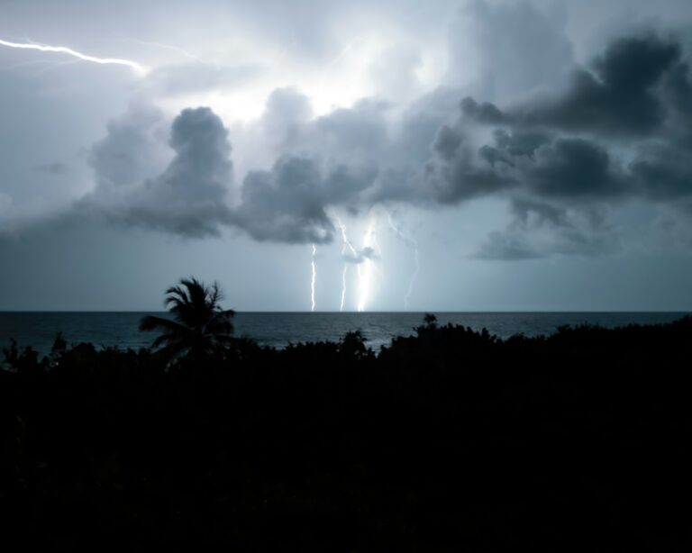 jeffrey-grospe-qItn62Nb6Zs-unsplash