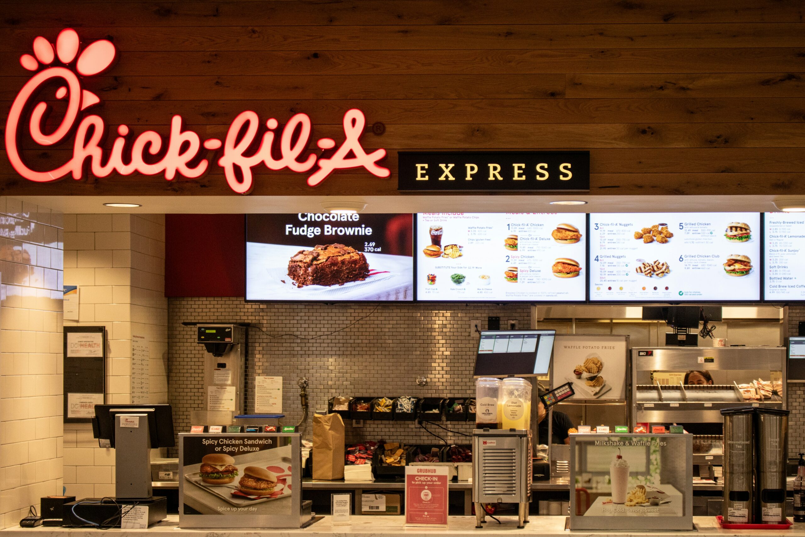 Jersey Mike's stuns Chick-fil-A in customer satisfaction win