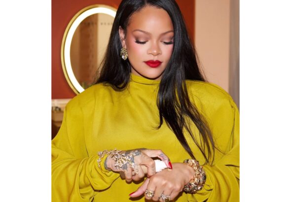 What Rihanna Did for This Cancer Fan Is Going Viral