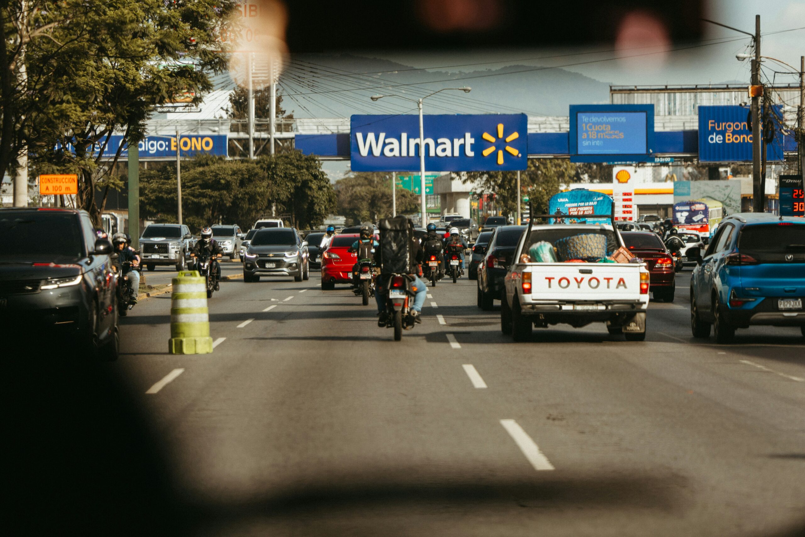 Wife called armed husband after Walmart fight ends in shooting