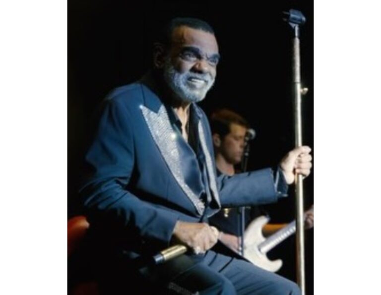 Ronald Isley Breaks Silence on 5-Week Hospital Stay
