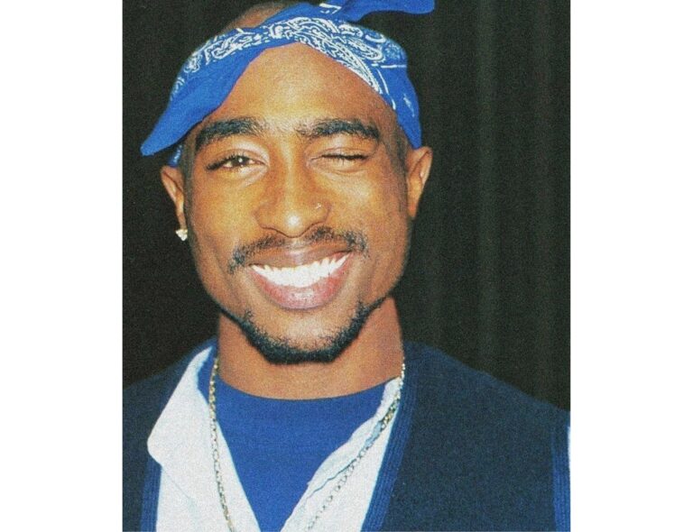 Snoop Dogg Biopic Casts Camron Jones as Tupac Shakur