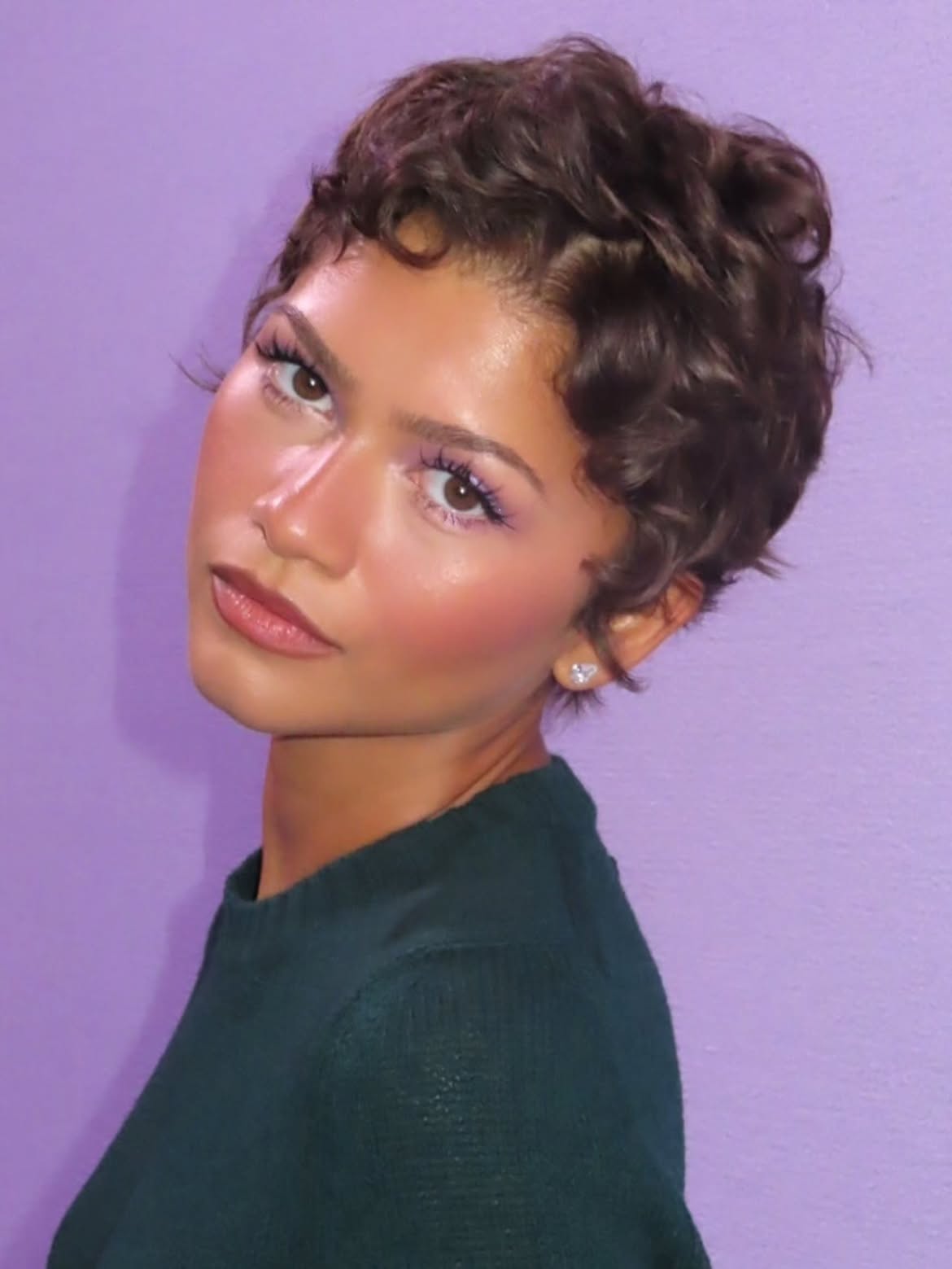 Zendaya Stuns With Dramatic Pixie Cut at NYFW