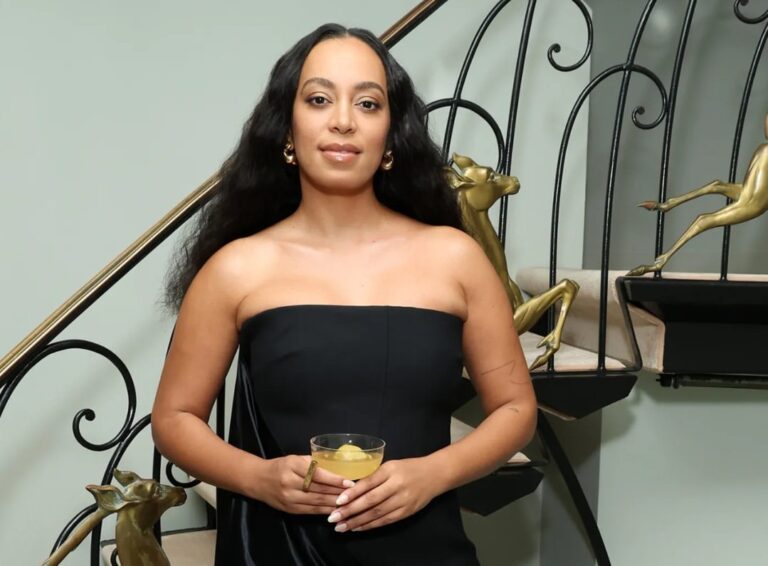 Solange Knowles Opens Free Library of Rare Black Books