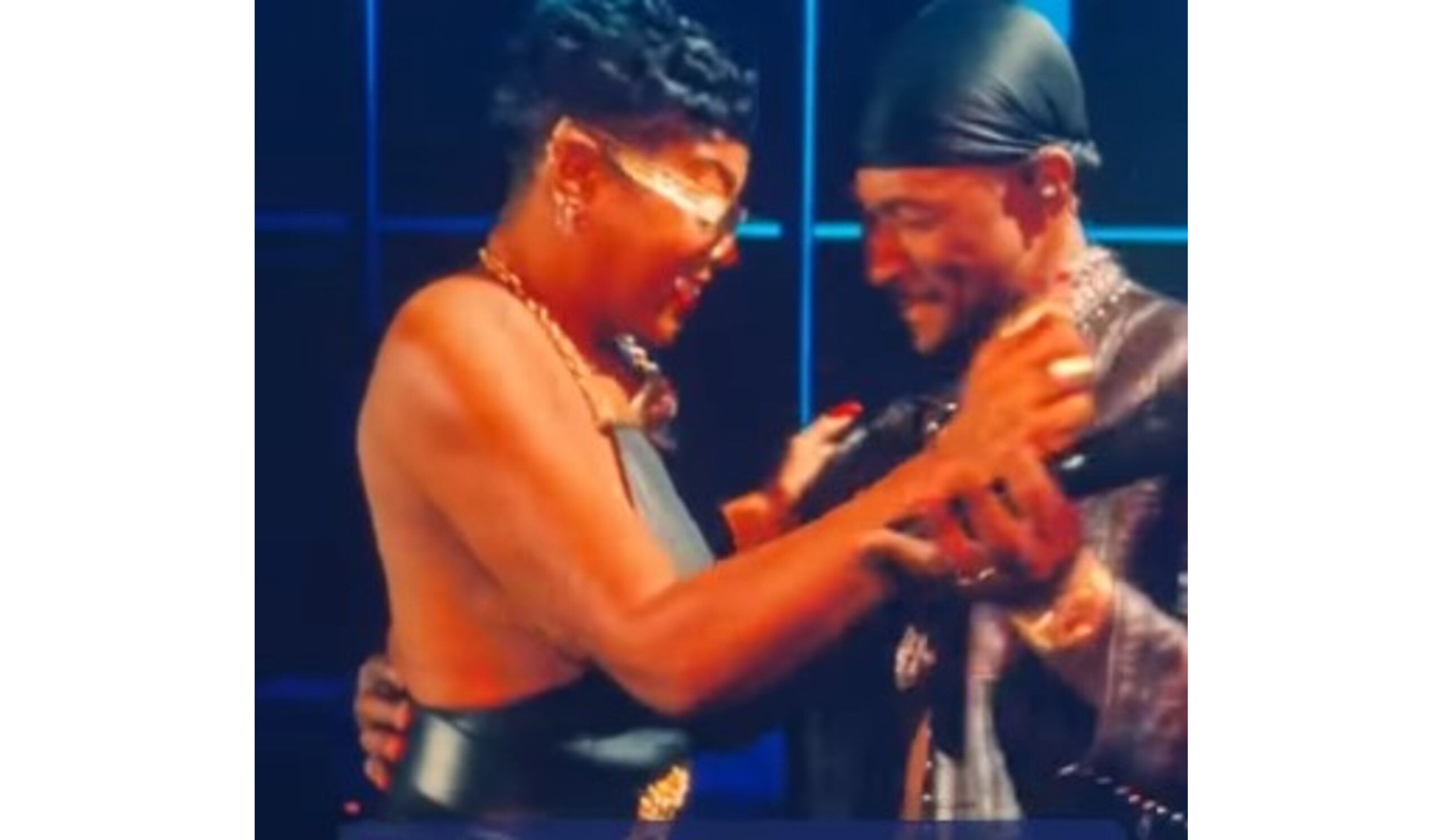 Usher Serenades Taraji P. Henson at His Las Vegas Show