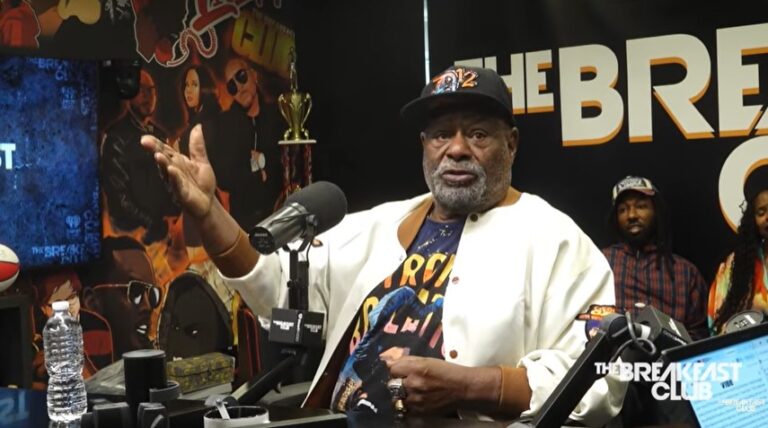 George Clinton Says He May Have Been Abducted by Aliens
