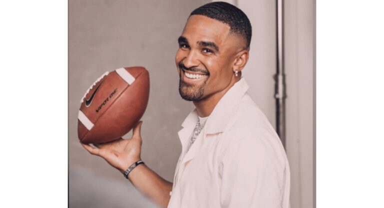 Jalen Hurts Makes $600K Move for Philadelphia Students