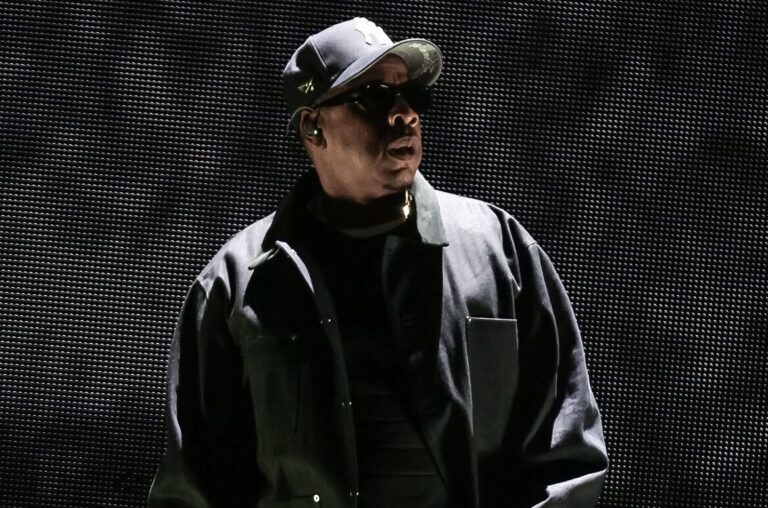 Jay-Z's JAŸ-Z IN 8 Premieres Tonight Ahead of HBO Debut