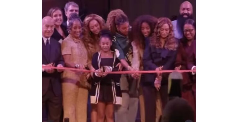 Beyoncé, Tina Knowles and Kelly Rowland Celebrate Major Houston Milestone